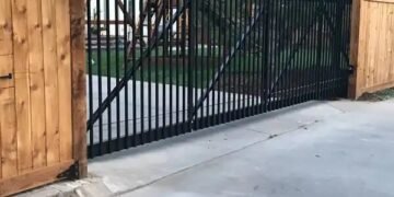 fencing and roofing company