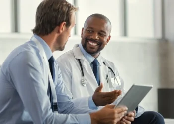 Nitazoxanide: Uses, Side Effects, and Medicines