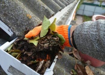 gutter cleaning services in South Yarra
