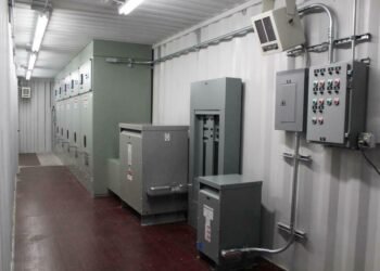 Power distribution containers