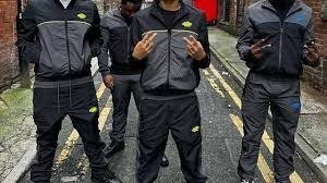 Why Syna World Tracksuit Are Good for Light Travel Days