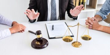 divorce lawyer