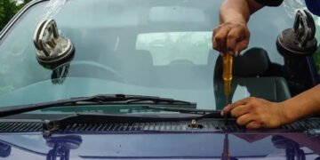 Fix Windshield Glass