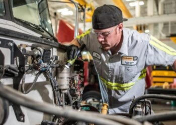 Diesel Mechanic Service