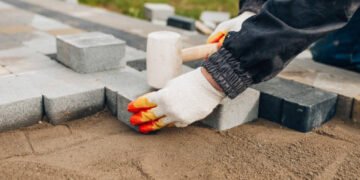 house repair contractor