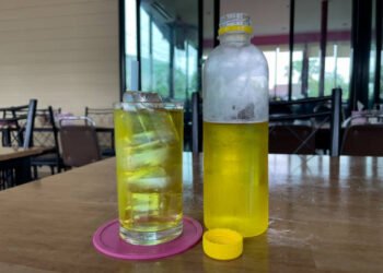 Cool chrysanthemum water in a glass for drinking to quench thirst.