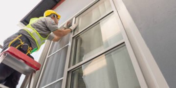 glass window installation